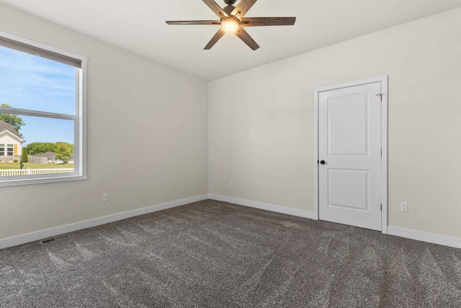 9910 Lismore Road Roscoe, IL 61073 - Photo 16 of 26 Gallery Image 16
