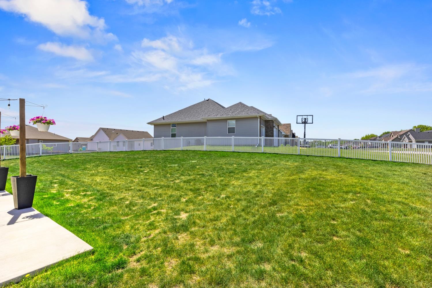 9910 Lismore Road Roscoe, IL 61073 - Photo 26 of 26 Gallery Image 26