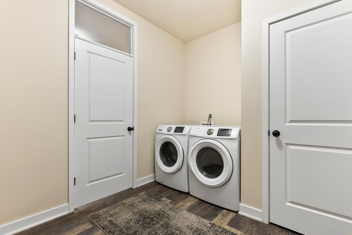 9910 Lismore Road Roscoe, IL 61073 - Photo 9 of 26 Gallery Image 9