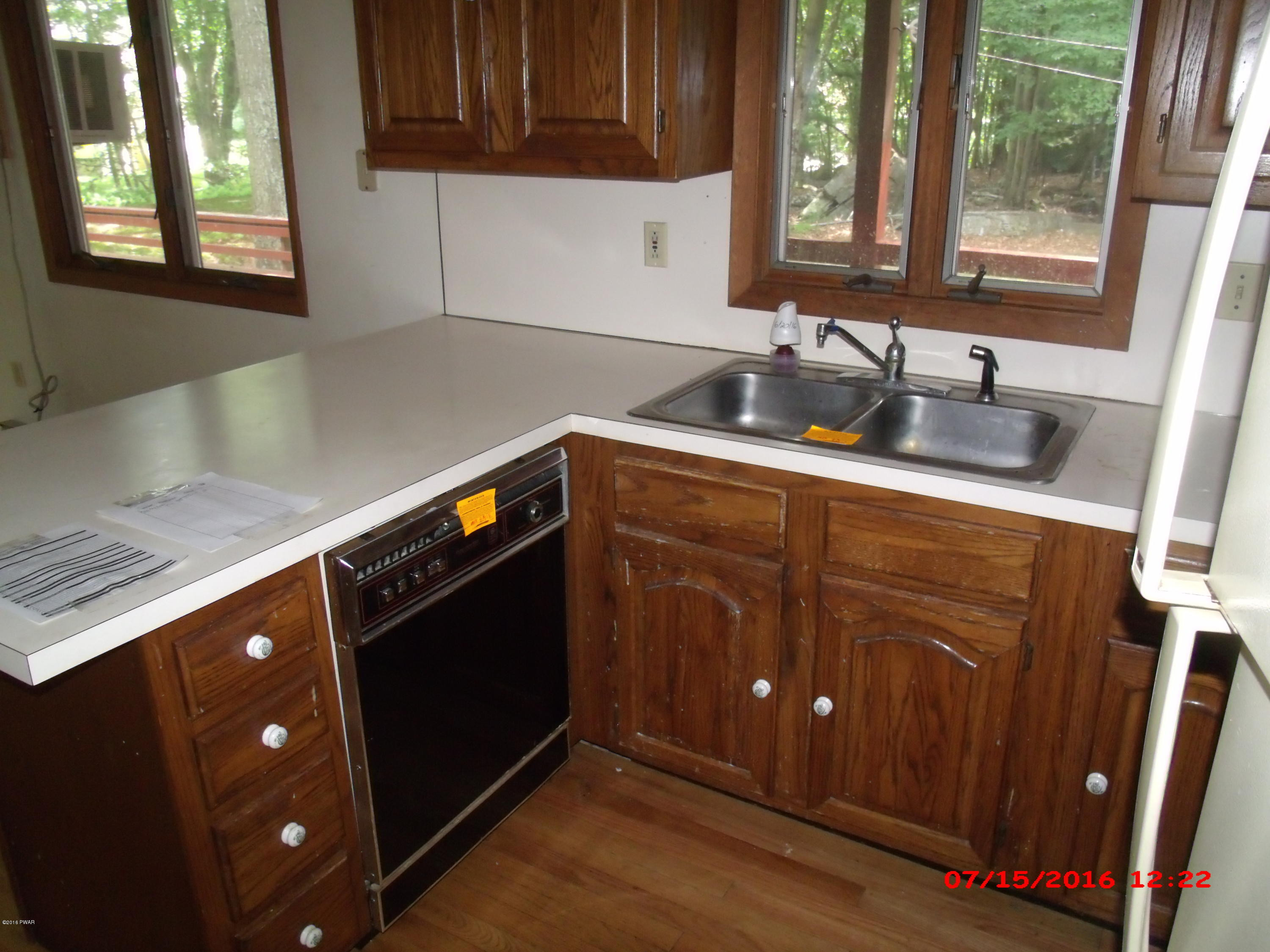 110 Woodland Road Milford, PA 18337 - Photo 4 of 25 GEDC8262