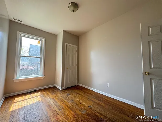 $897,500 | 40 Jane Street, Bridgeport, CT 06608