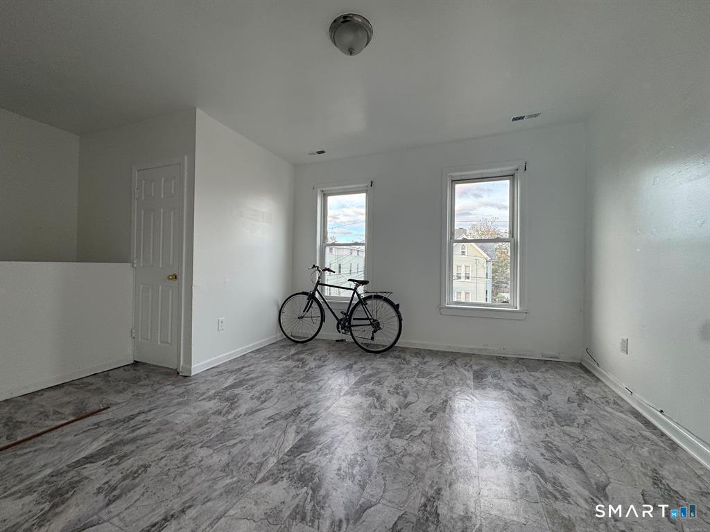 40 Jane Street Bridgeport, CT 06608 - Photo 5 of 30 a view of an empty room