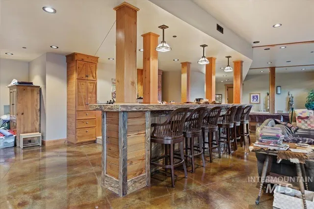 $4,700,000 | 62924 Wolf Creek Lane, North Powder, OR 97867