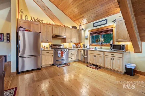 $4,700,000 | 62924 Wolf Creek Lane, North Powder, OR 97867