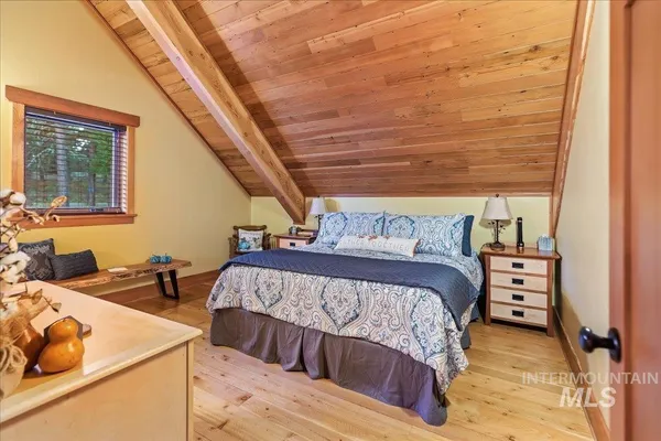 $4,700,000 | 62924 Wolf Creek Lane, North Powder, OR 97867