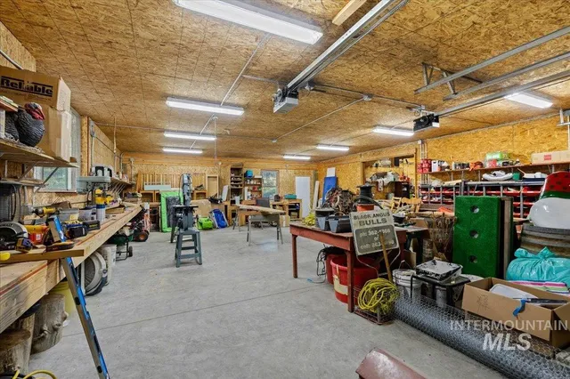 $4,700,000 | 62924 Wolf Creek Lane, North Powder, OR 97867