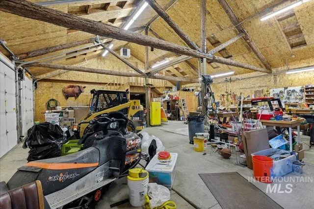 $4,700,000 | 62924 Wolf Creek Lane, North Powder, OR 97867