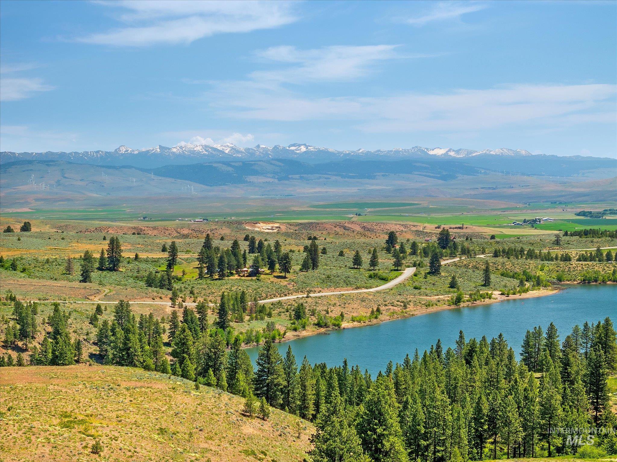 62924 Wolf Creek Lane North Powder, OR 97867 - Photo 47 of 50 Aerial view of a water and mountain view