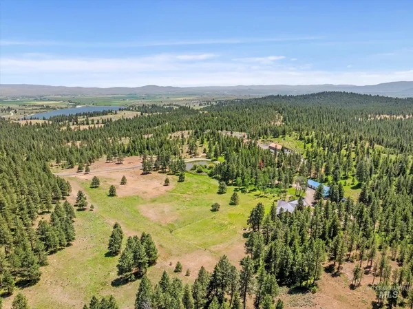 $4,700,000 | 62924 Wolf Creek Lane, North Powder, OR 97867