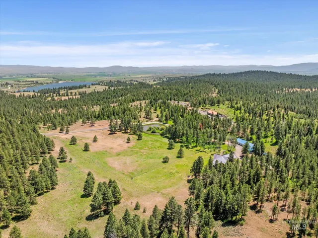 $4,700,000 | 62924 Wolf Creek Lane, North Powder, OR 97867