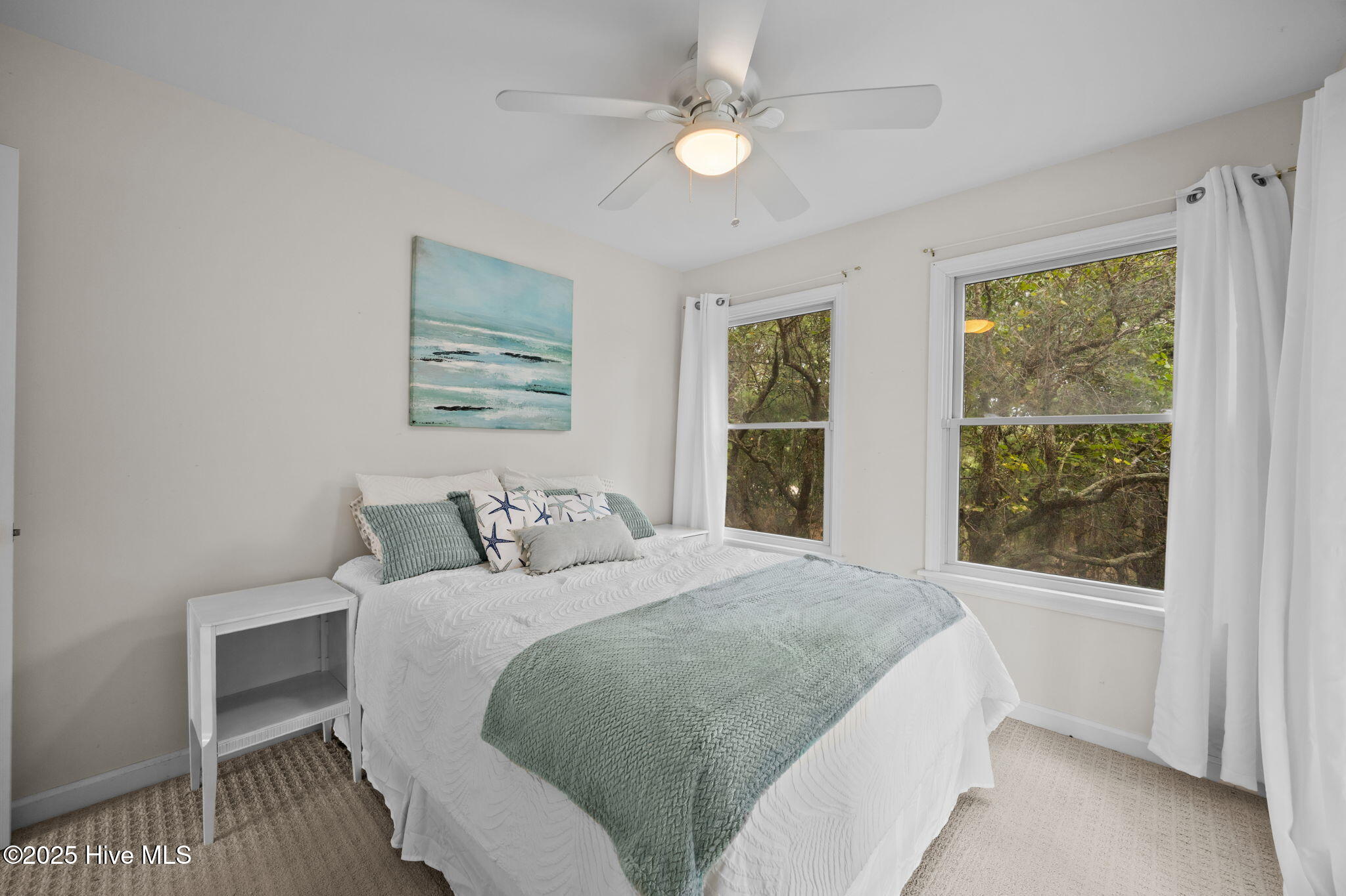 514 Robin Lane Corolla, NC 27927 - Photo 14 of 31 55-web-or-mls-20-print-IMG_9065_1