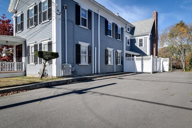$4,200 | 110 Main Street, Unit 2, Hopkinton, MA 01748