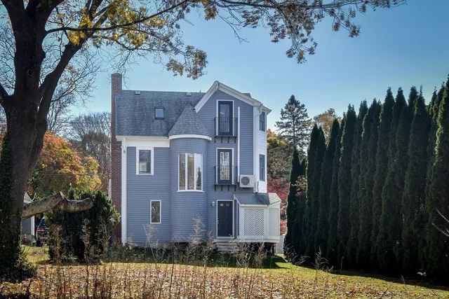 $4,200 | 110 Main Street, Unit 2, Hopkinton, MA 01748