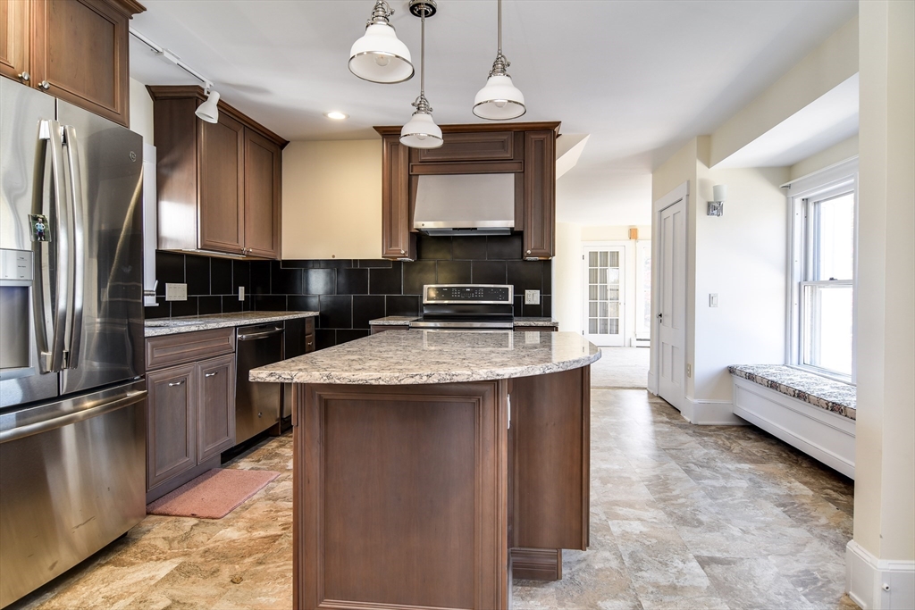 110 Main Street, Unit 2 Hopkinton, MA 01748 - Photo 3 of 26