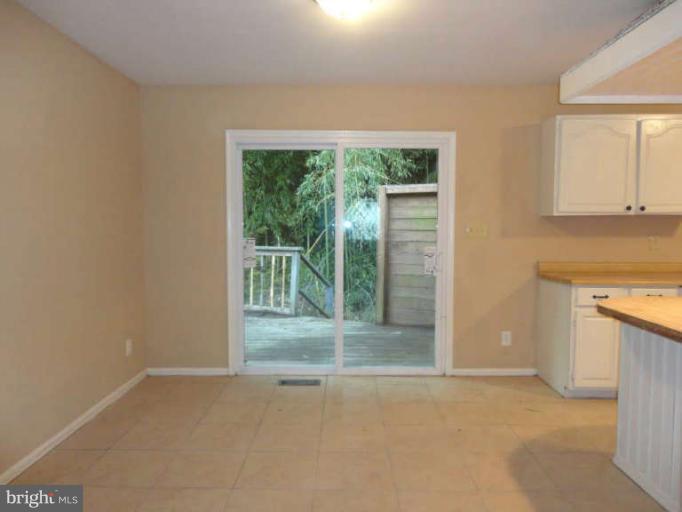 1300 Singer Road Joppa, MD 21085 - Photo 12 of 26 Dining Room