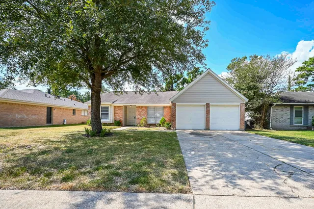 $229,900 | 23019 Bridgewater Drive, Spring, TX 77373