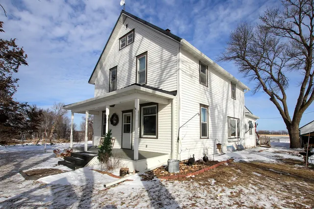 $465,000 | 20761 Yacht Avenue, Hutchinson, MN 55350