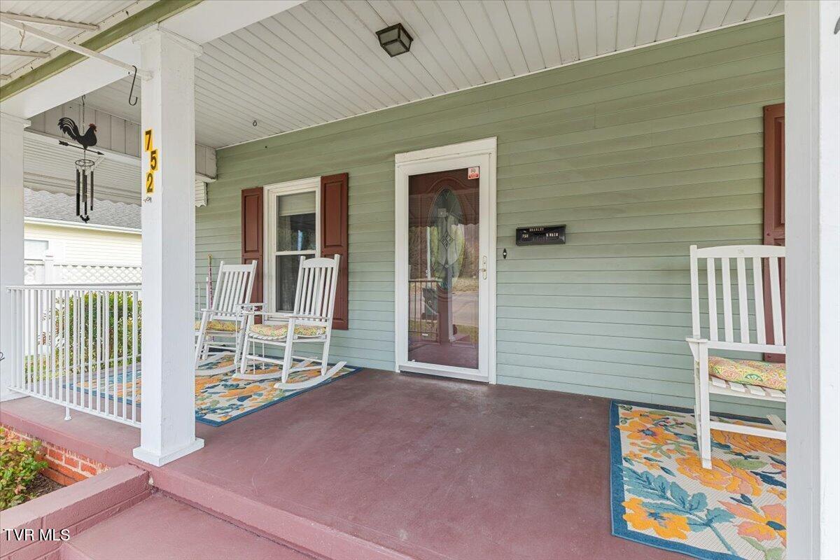 752 North Main Avenue Erwin, TN 37650 - Photo 13 of 39 11-128A6106