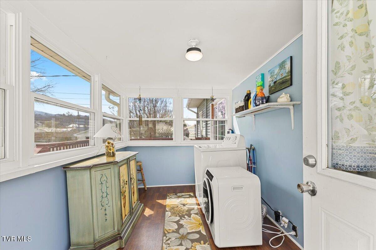 752 North Main Avenue Erwin, TN 37650 - Photo 15 of 39 18-128A6125