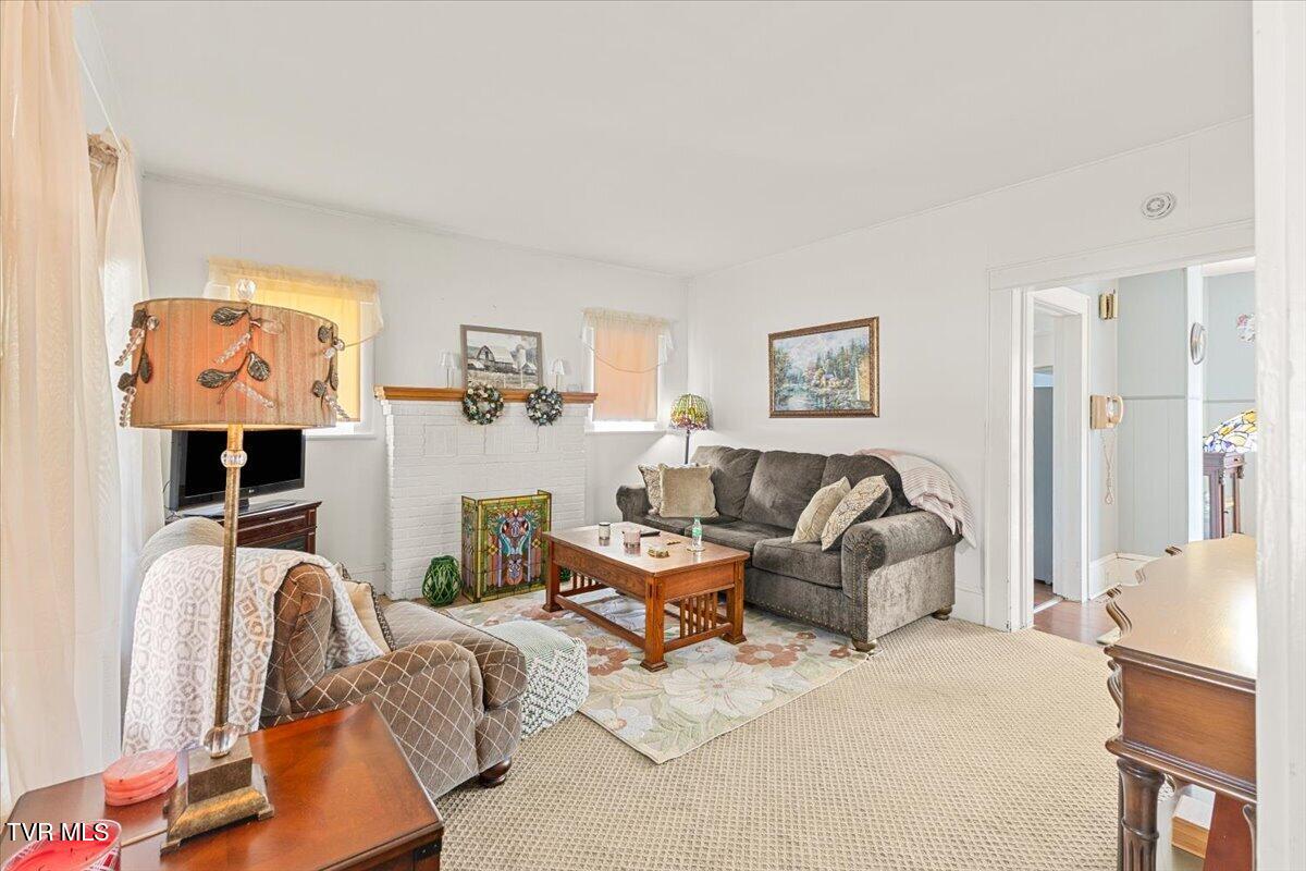 752 North Main Avenue Erwin, TN 37650 - Photo 21 of 39 13-128A6154