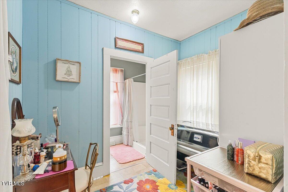 752 North Main Avenue Erwin, TN 37650 - Photo 23 of 39 24-128A6158