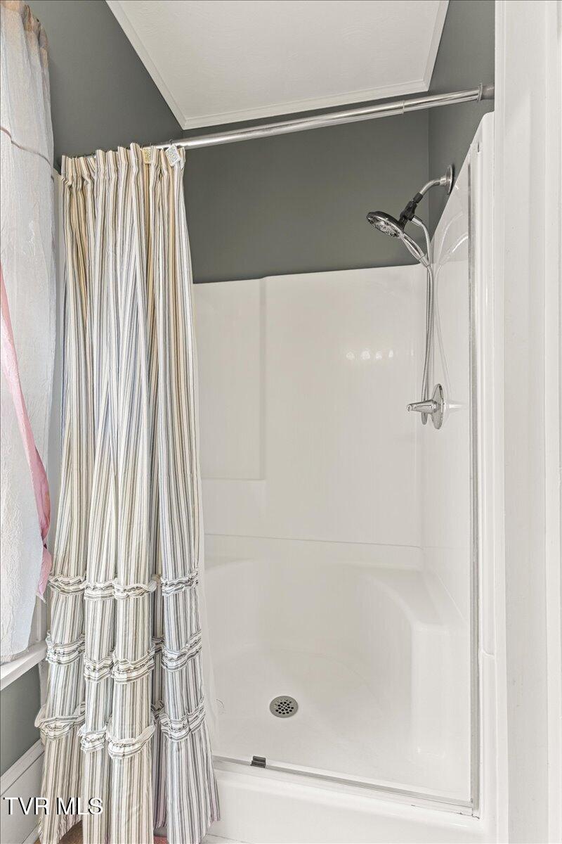 752 North Main Avenue Erwin, TN 37650 - Photo 26 of 39 26-128A6164