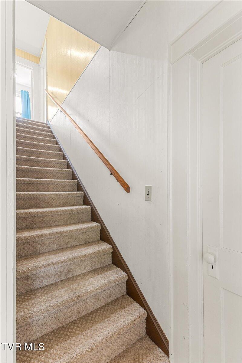 752 North Main Avenue Erwin, TN 37650 - Photo 27 of 39 29-128A6151