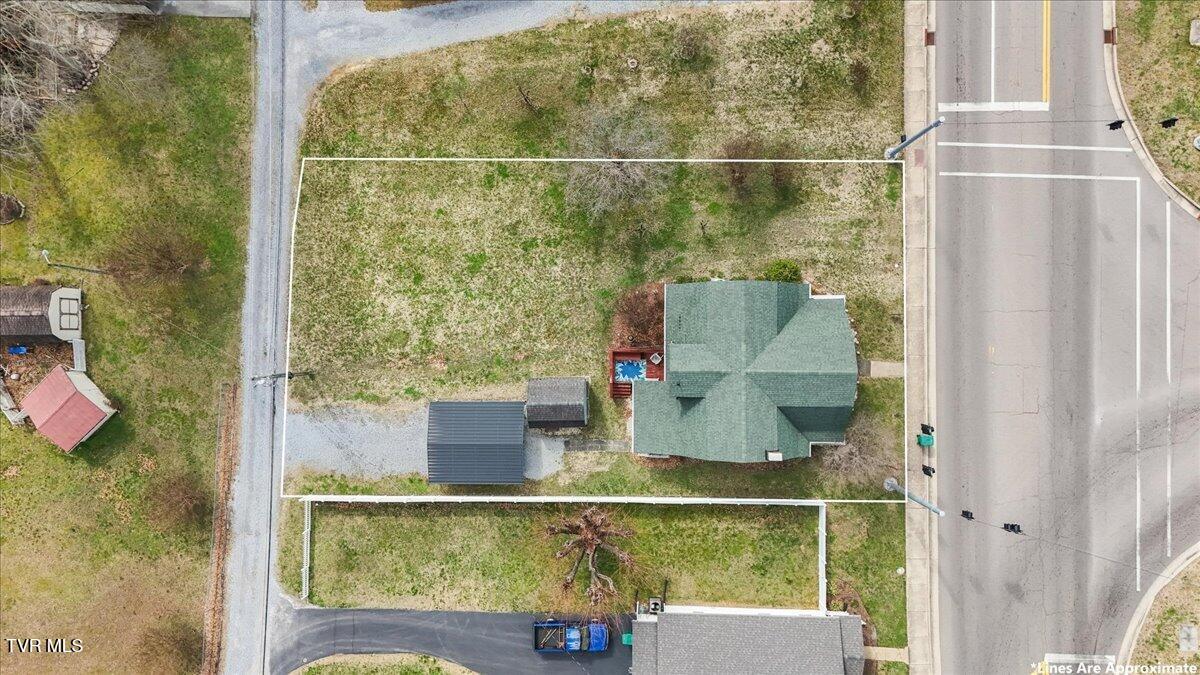 752 North Main Avenue Erwin, TN 37650 - Photo 37 of 39 42-DJI_20260304125802_0704_D