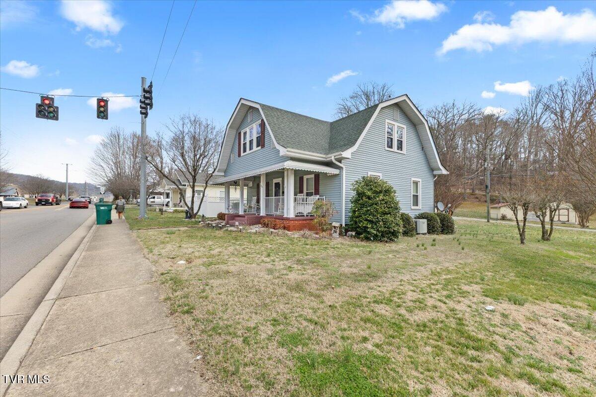 752 North Main Avenue Erwin, TN 37650 - Photo 6 of 39 08-128A6095