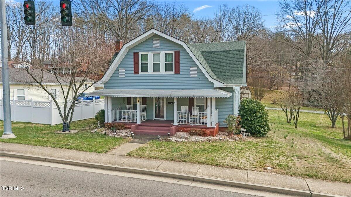 752 North Main Avenue Erwin, TN 37650 - Photo 10 of 39 43-DJI_20260304125836_0707_D
