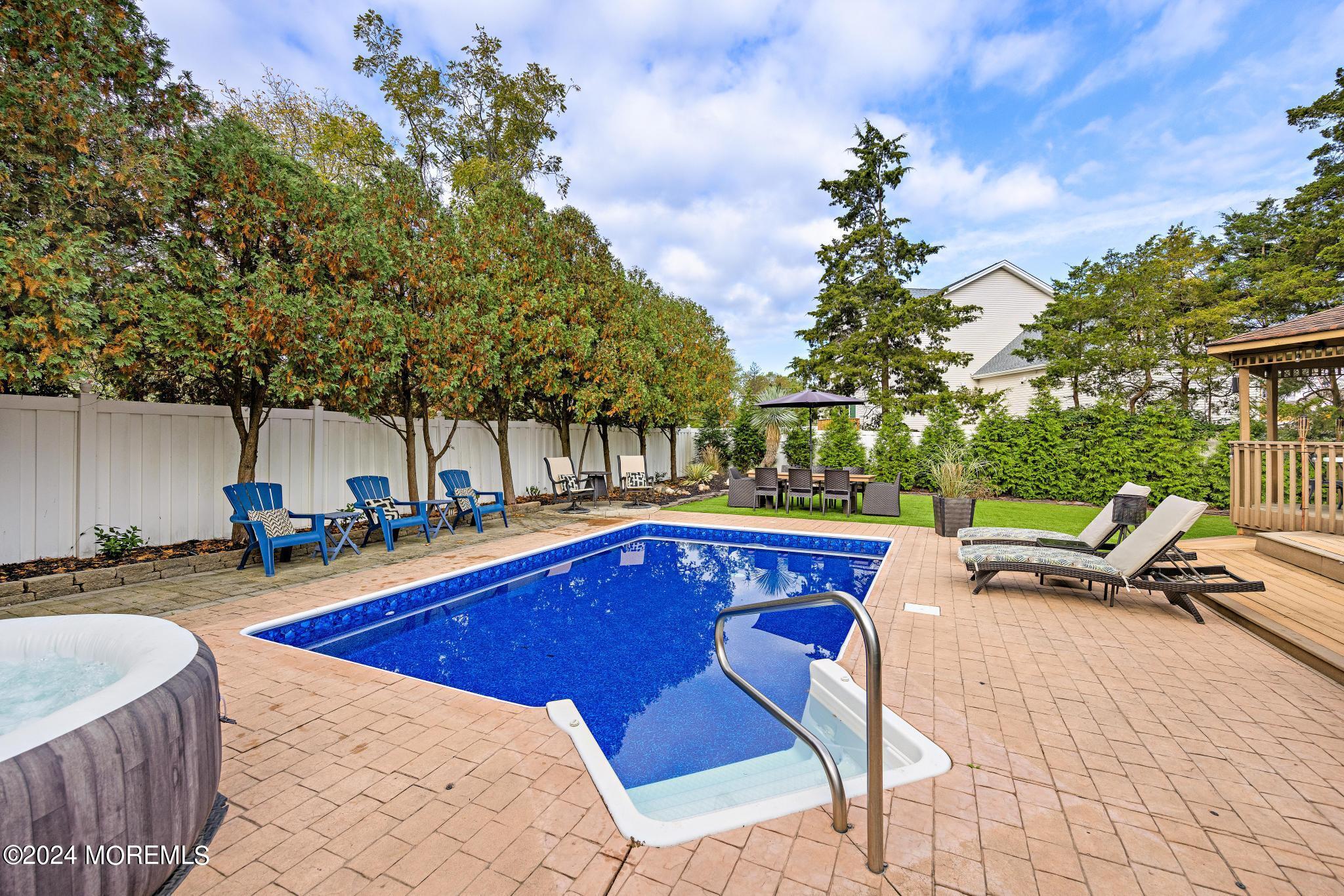 14 Seaton Road Toms River, NJ 08755 - Photo 46 of 59 14SeatonExterior-33