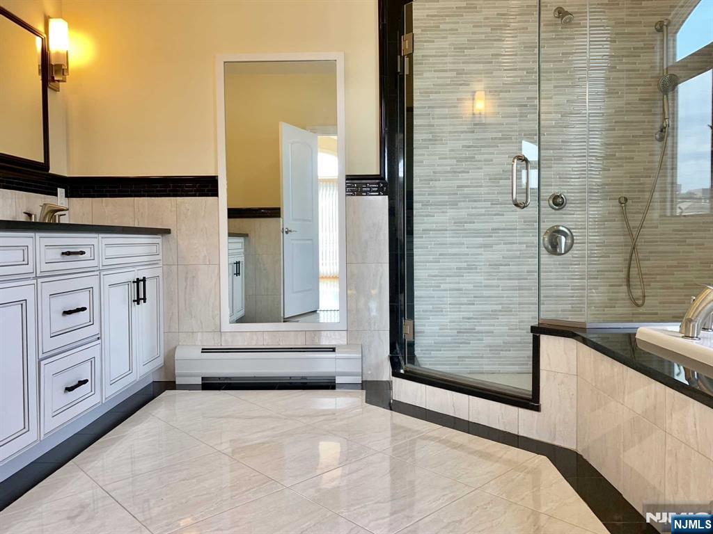 219 Roff Avenue, Unit B Palisades Park, NJ 07650 - Photo 7 of 14