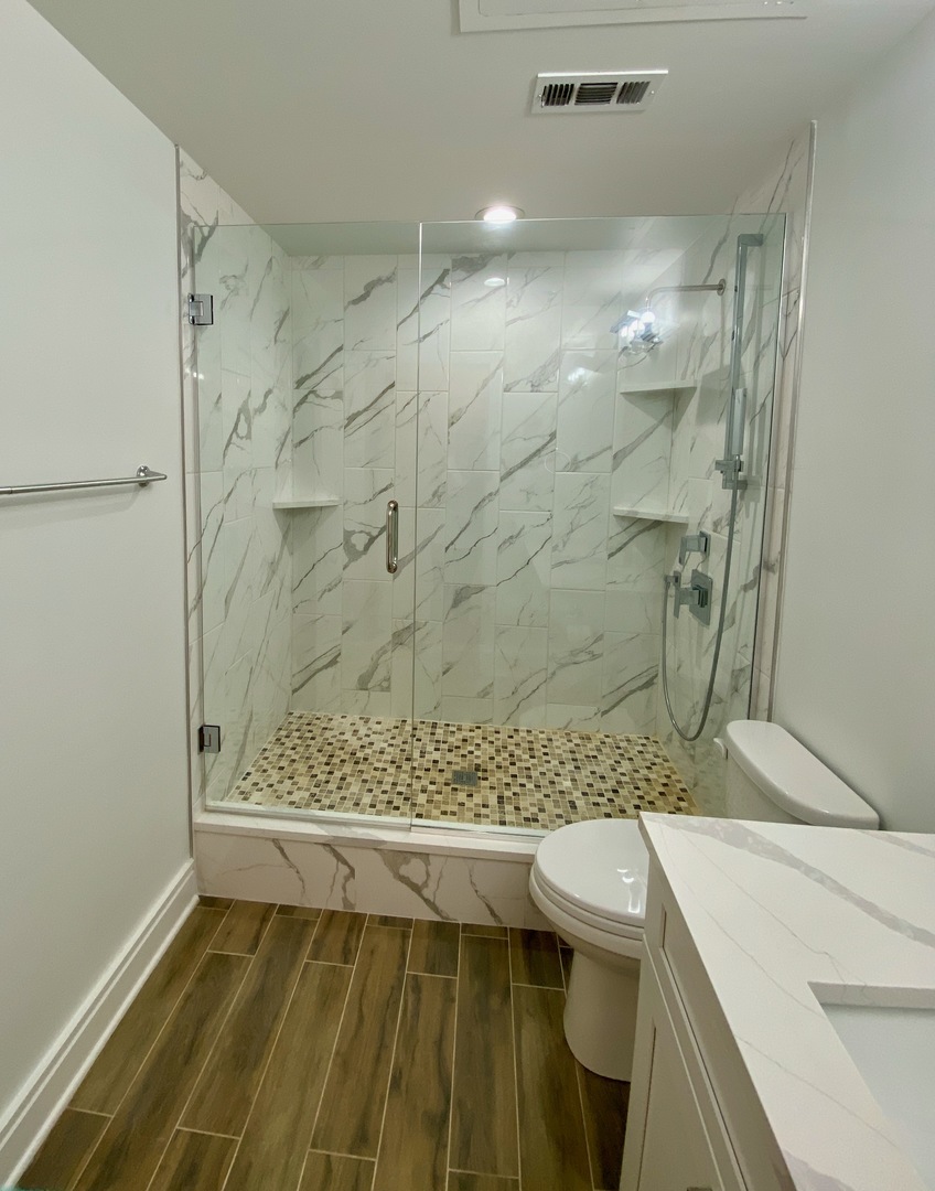 212 West Washington Street, Unit 910 Chicago, IL 60606 - Photo 17 of 24
