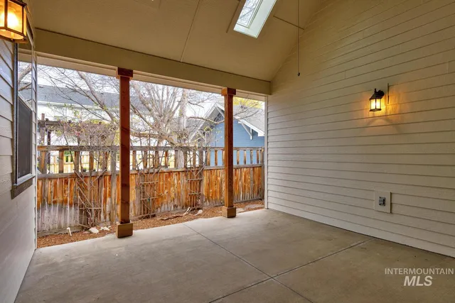 $635,000 | 5855 West Farm Mkt Road, Garden City, ID 83714