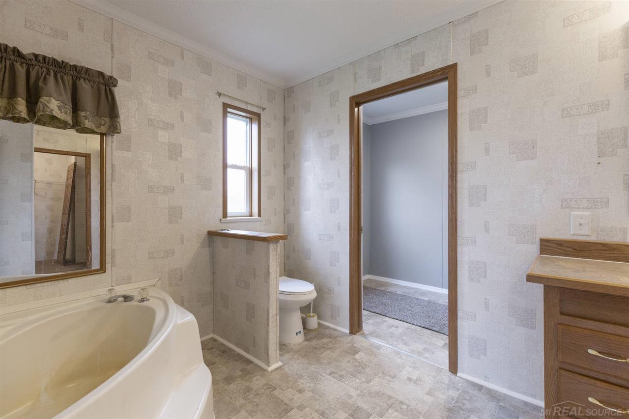 6420 Roach Road Lexington, MI 48450 - Photo 27 of 39 50038478-26.JPG