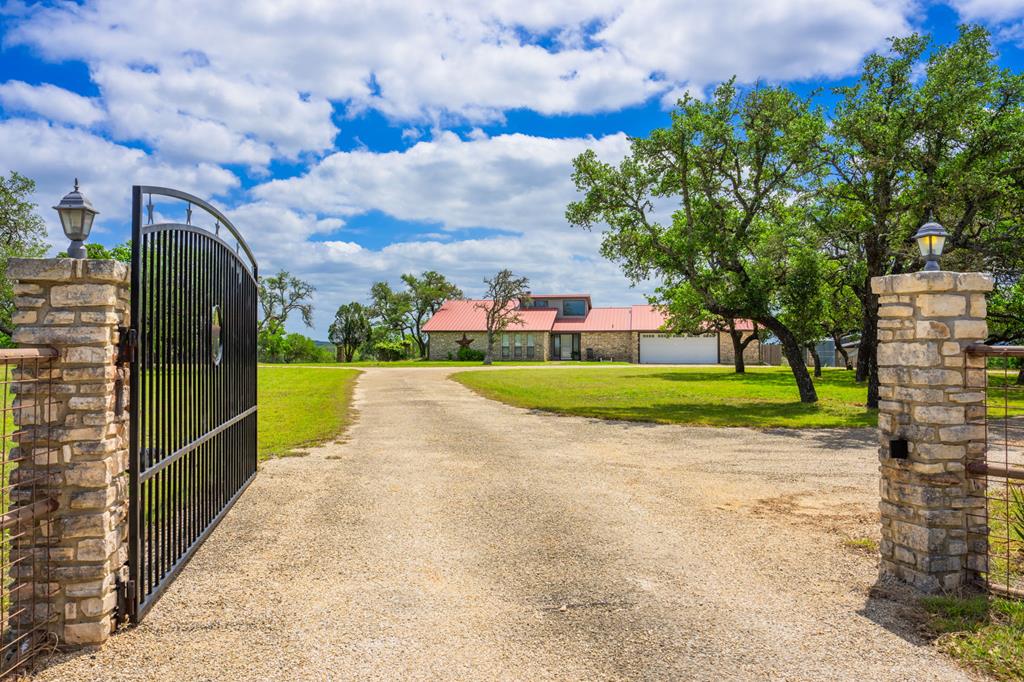 5013 Zenner-Ahrens Road Kerrville, TX 78028 - Photo 1 of 1 Main View