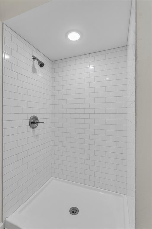 6234 Bandera Avenue, Unit A Dallas, TX 75225 - Photo 20 of 28