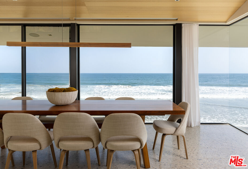 31388 Broad Beach Road Malibu, CA 90265 - Photo 7 of 36