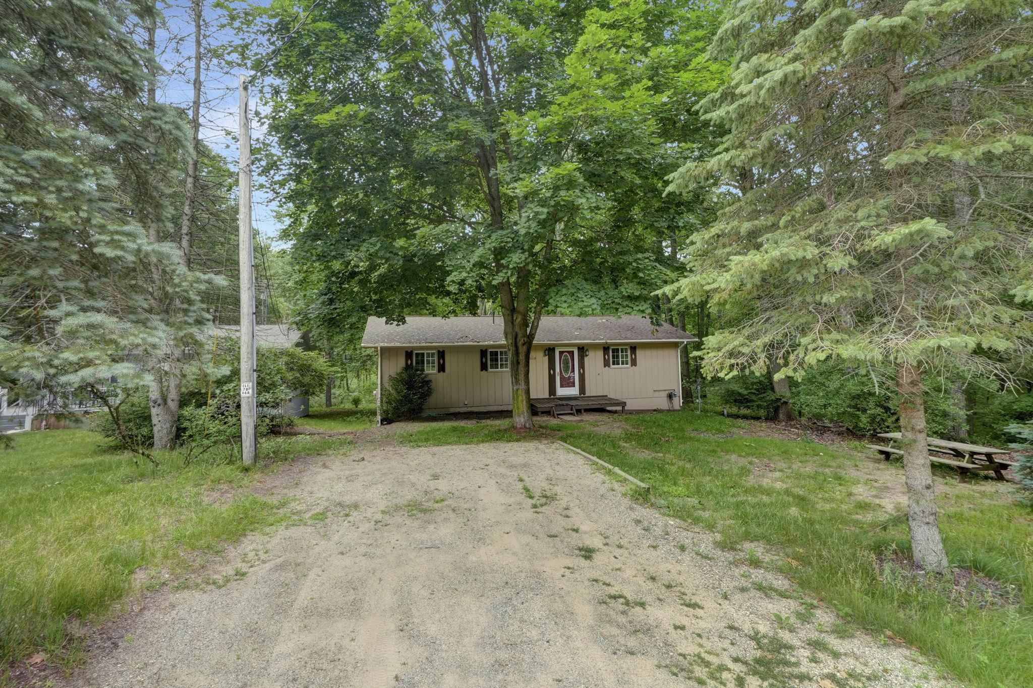 8277 West Ridge Boulevard Stanwood, MI 49346 - Photo 18 of 20 1947477-003fda8a-74d6-4be6-a8c0-5a15af6fdd3e.JPG