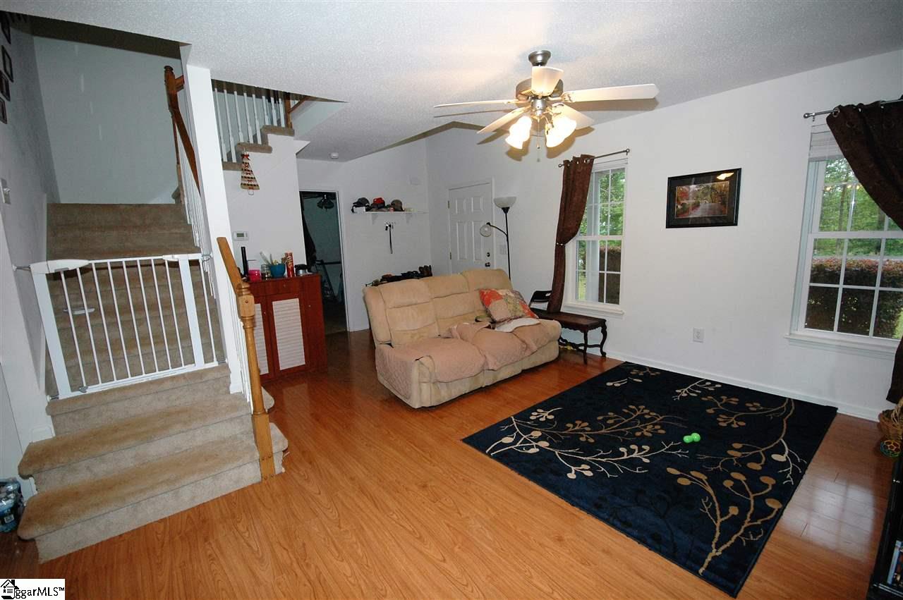 103 Rockingham Road Seneca, SC 29672 - Photo 4 of 25 Gallery Image 4