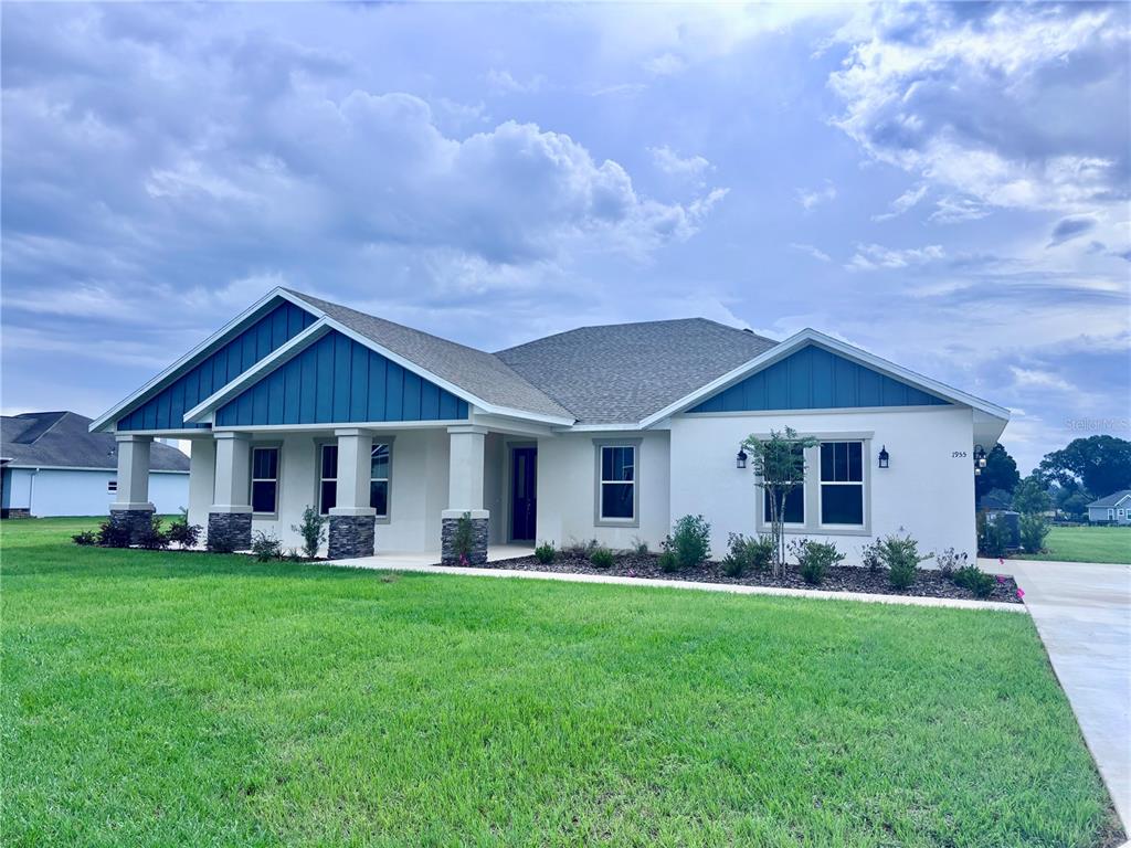 1955 Northwest 79th Loop Ocala, FL 34475 - Photo 1 of 11