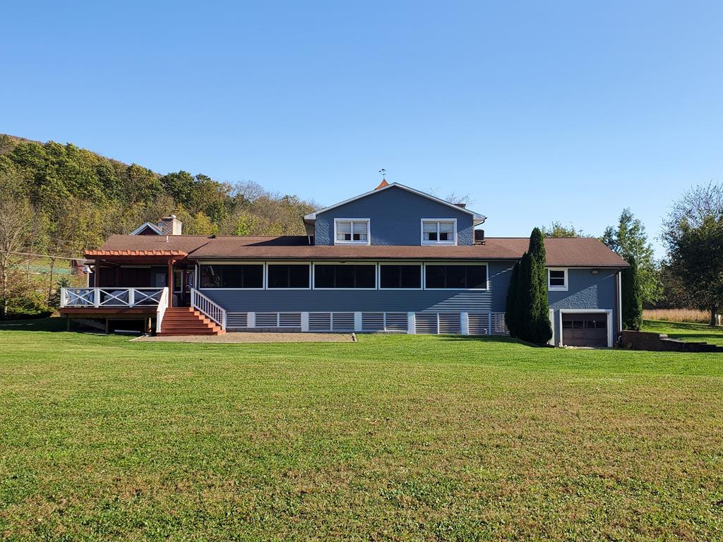 7575 Pine Grove Road Mapleton Depot, PA 17052 - Photo 4 of 75 Spacious Home