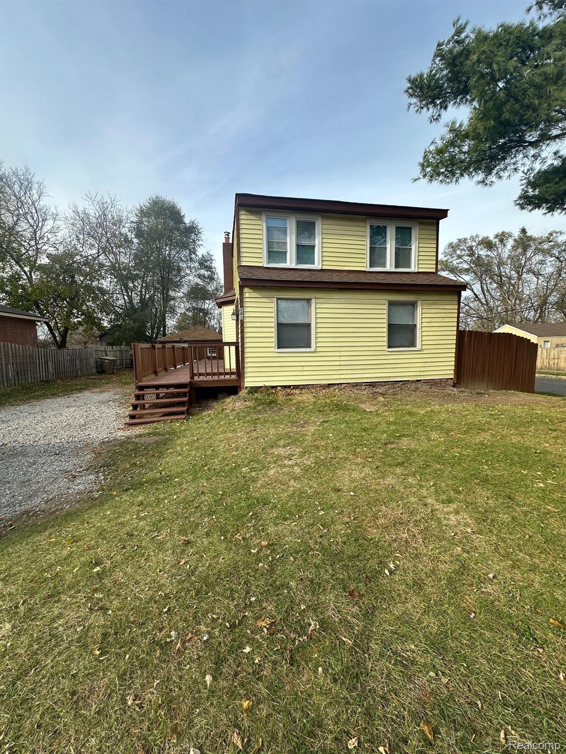685 Kinney Road Pontiac, MI 48340 - Photo 1 of 33 Gallery Image 1