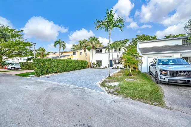 $719,900 | 10823 Southwest 147th Court, Miami, FL 33196