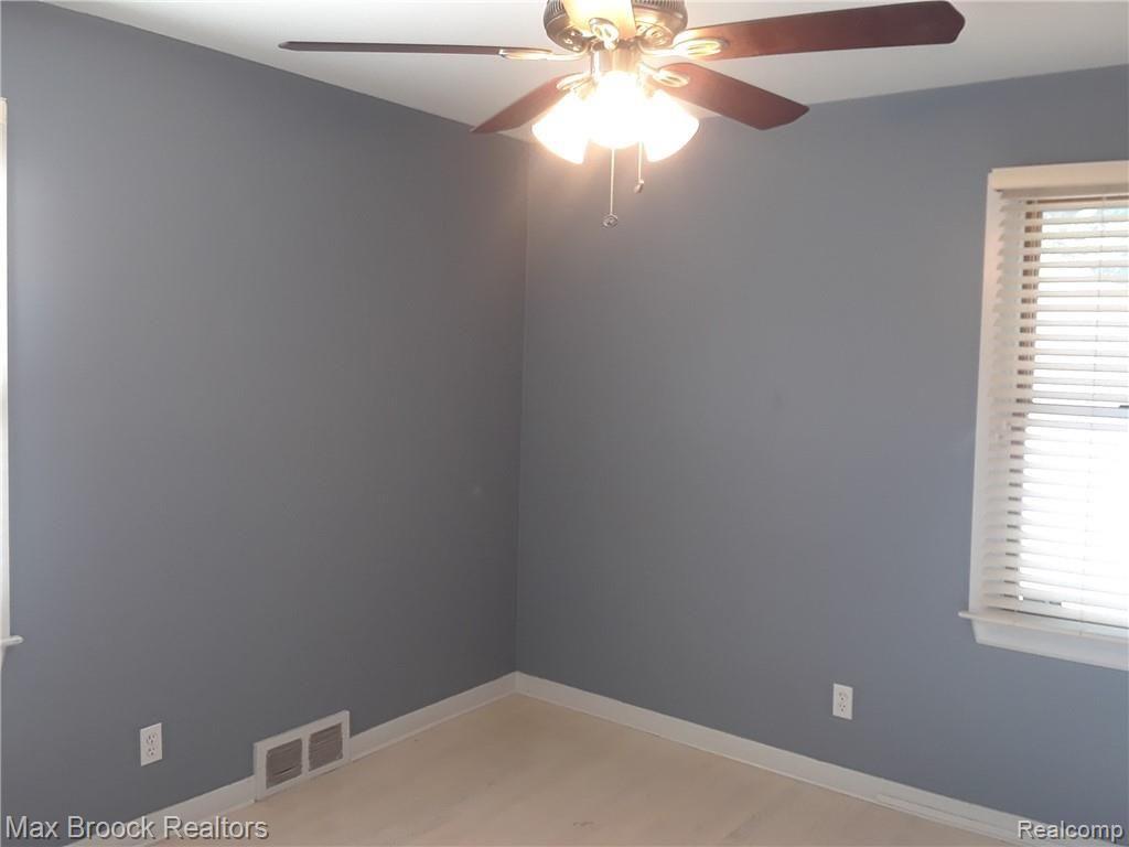 506 West Twelve Mile Road Royal Oak, MI 48073 - Photo 5 of 8