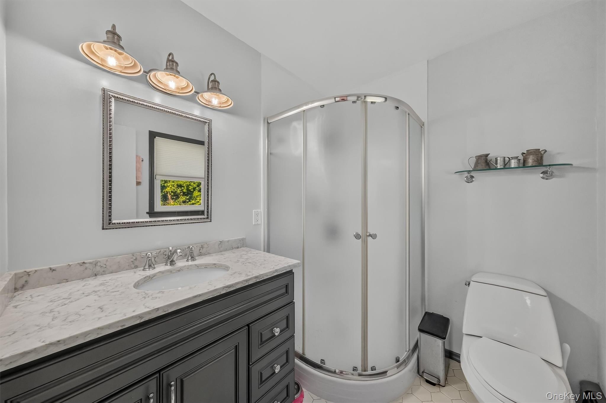 17 North Jackson Road Poughkeepsie, NY 12603 - Photo 23 of 49 Primary en-suite
