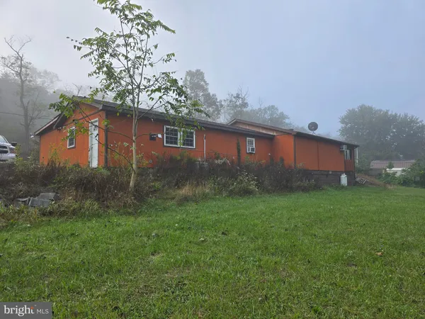 $180,000 | 3165 Springfield Pike, Springfield, WV 26763