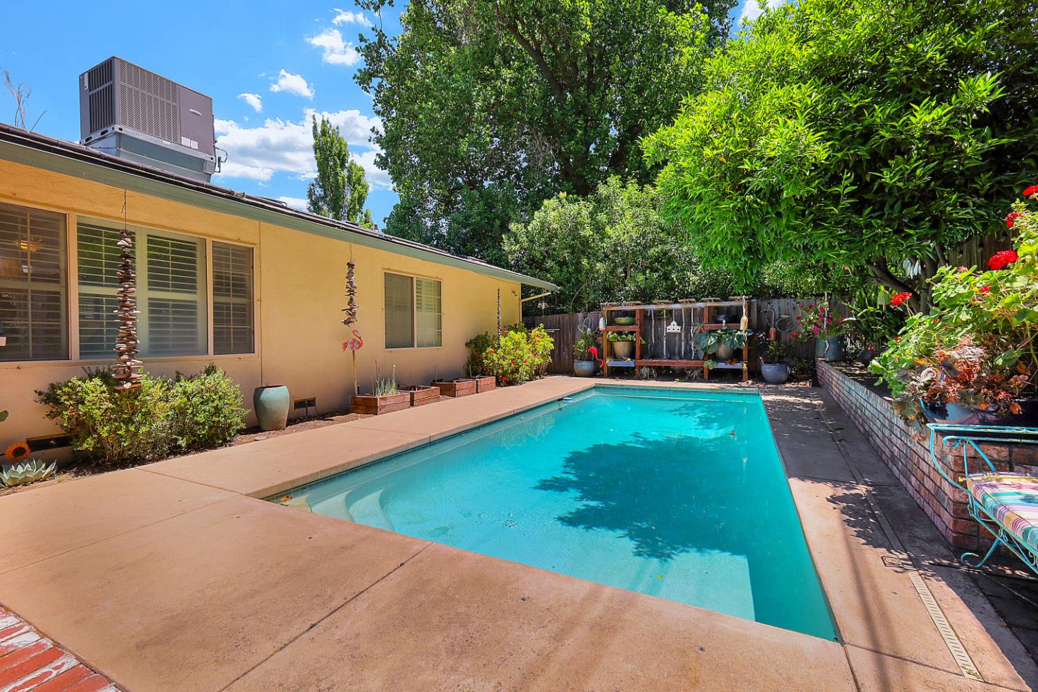 1213 Gary Way Carmichael, CA 95608 - Photo 39 of 51