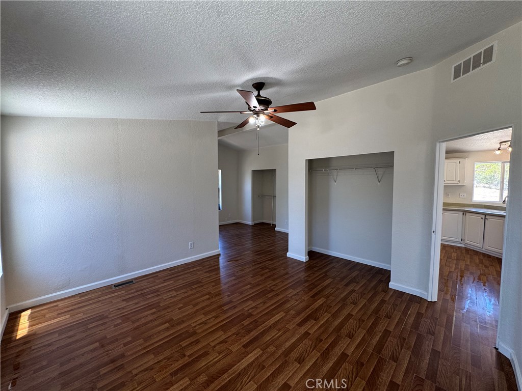 41251 Rope Road Hemet, CA 92544 - Photo 14 of 32 Primary Bedroom