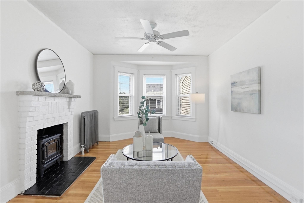 72-74 Parmenter Road, Unit 2 Waltham, MA 02453 - Photo 2 of 38